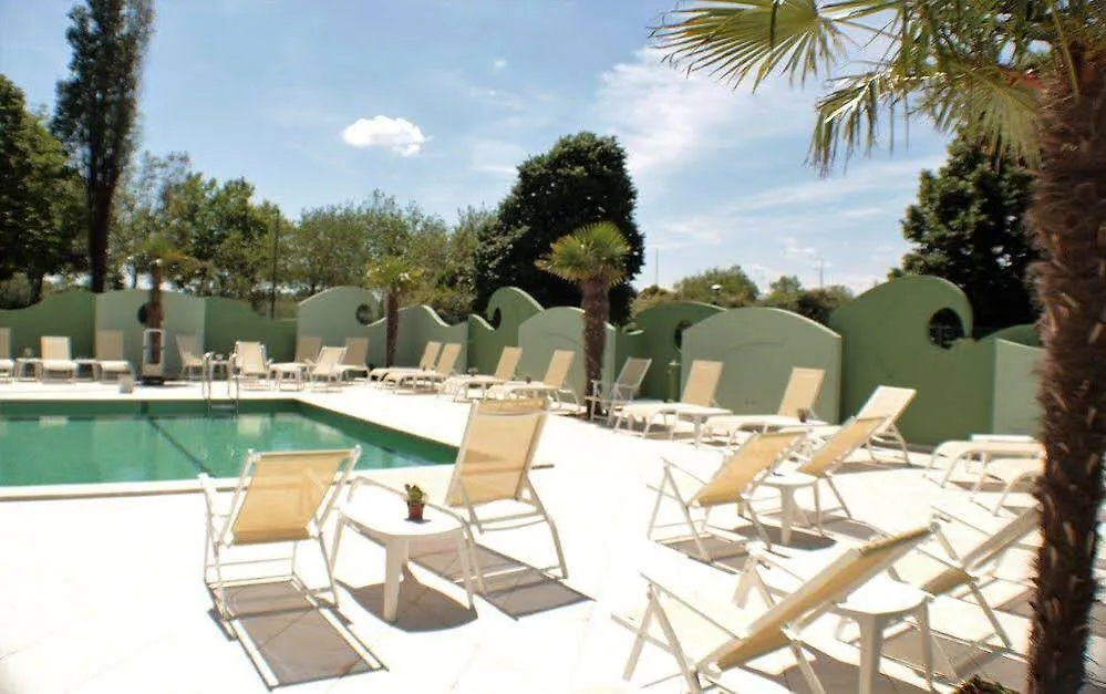 Nero D'Avorio Aparthotel & Spa Rimini