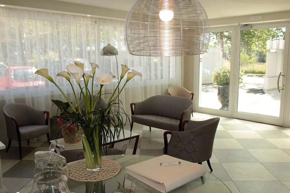 רימיני Nero D'Avorio Aparthotel & Spa 4*,  איטליה